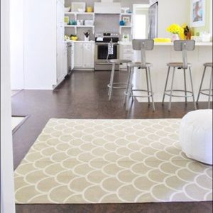 SOLD 2x NEW Urban Outfitters Scallop Tan Rug 3x5